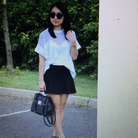 Forever 21 black mini skirt - Picture 2 of 5